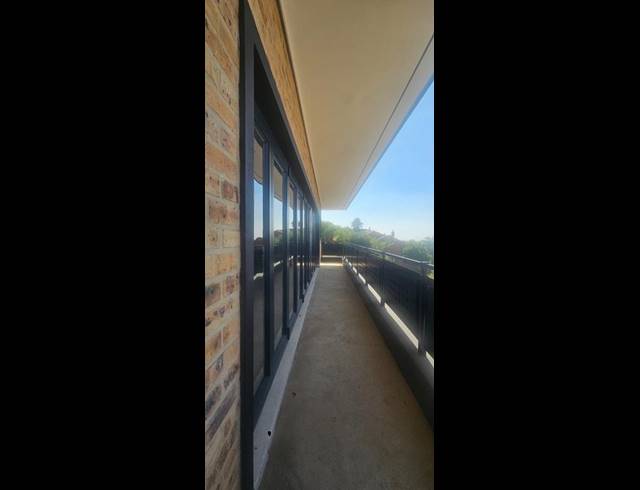 5 BEDROOM HOUSE FOR SALE IN NOORDHEUWEL